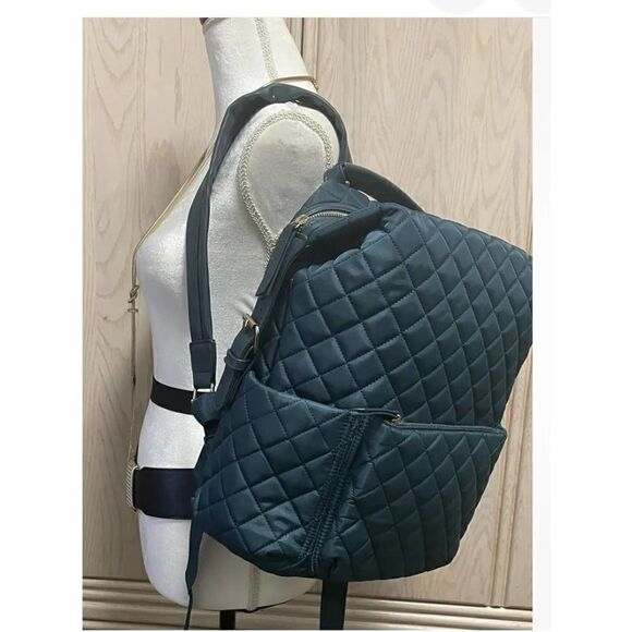 Tommy bahama quilted teal green laptop case/backpack daybag or diaper bag - Picture 1 of 10